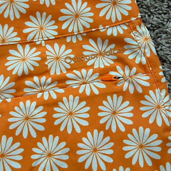 Outdoor Voices Men's Solarcool 6" Beach Boardshort in Apricot Floral - Picture 9 of 9